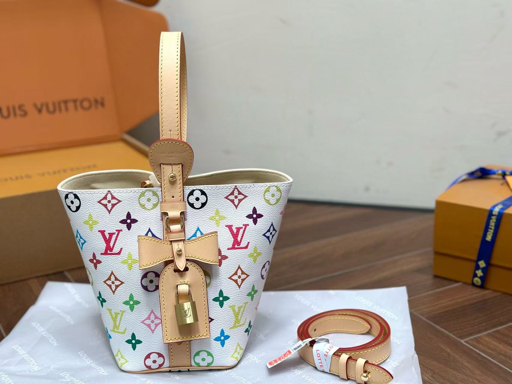 LV カラフル バケットバッグ【50％割引+送料無料】