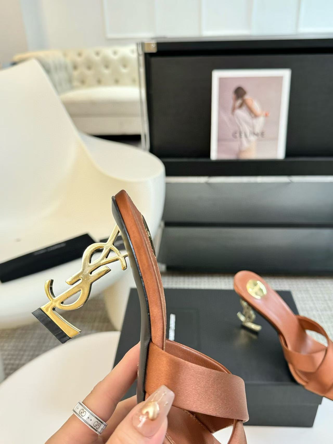 YSL 高品質シルクハイヒール【50％割引+送料無料】