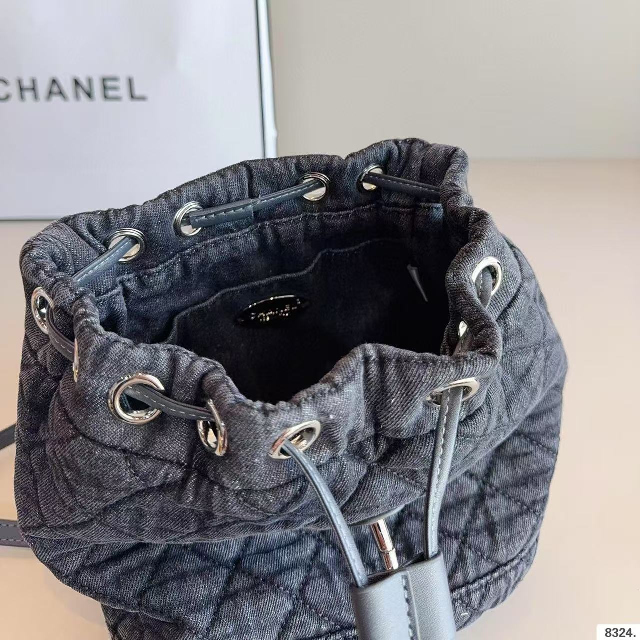 ＣＨＡＮＥＬデニムチェーンバックパック【50％割引+送料無料】