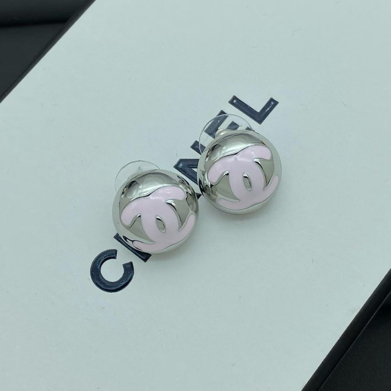 CHANE1 シンプルラウンドダブルCロゴイヤリング【50％割引+送料無料】