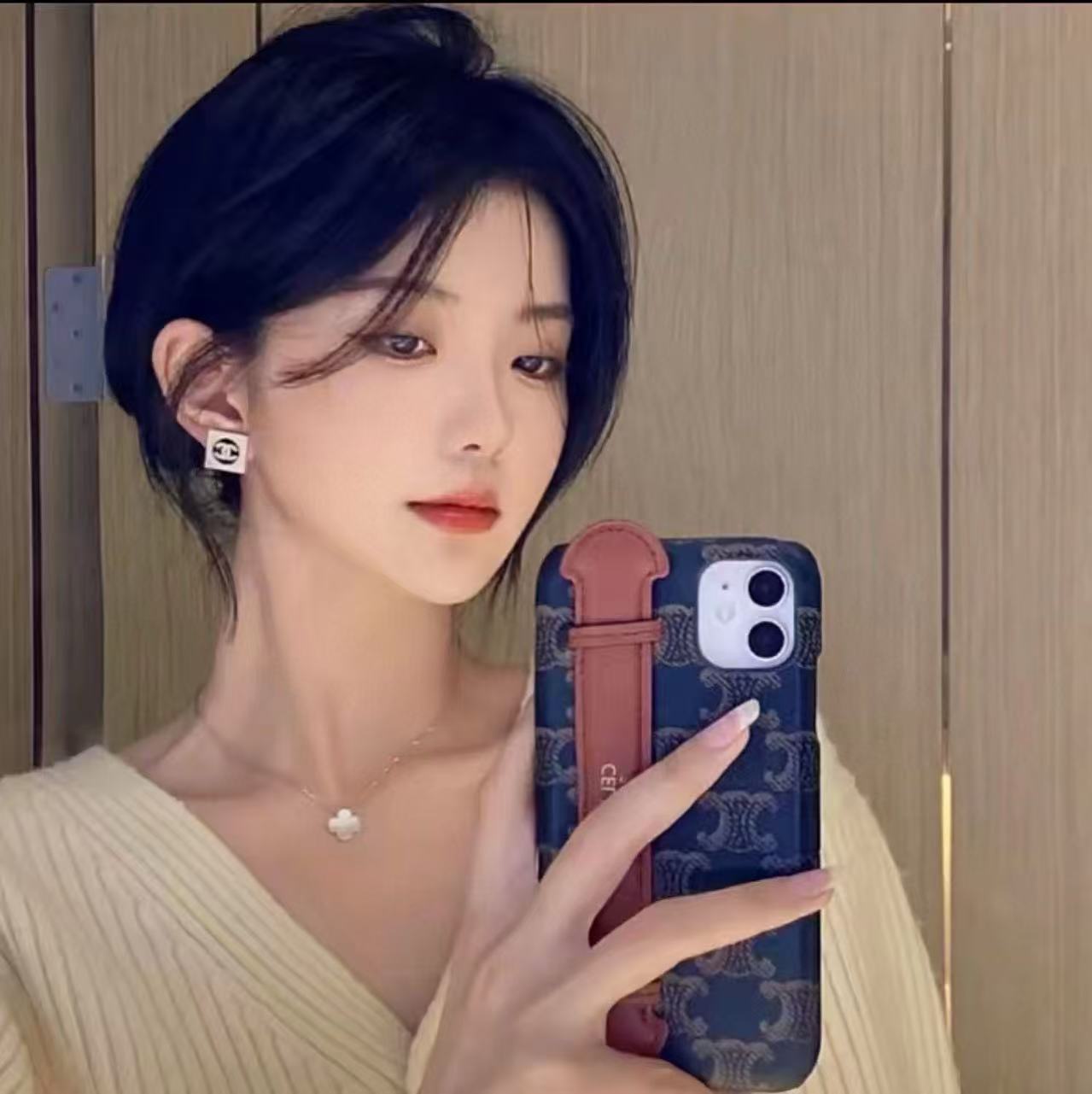 CHANE1 ダブル C ロゴ スクエア スタッド ピアス【50％割引+送料無料】