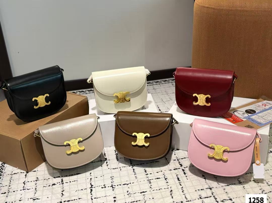 CEL1NE 凱旋門レザーショルダーバッグ【50%割引+送料無料】