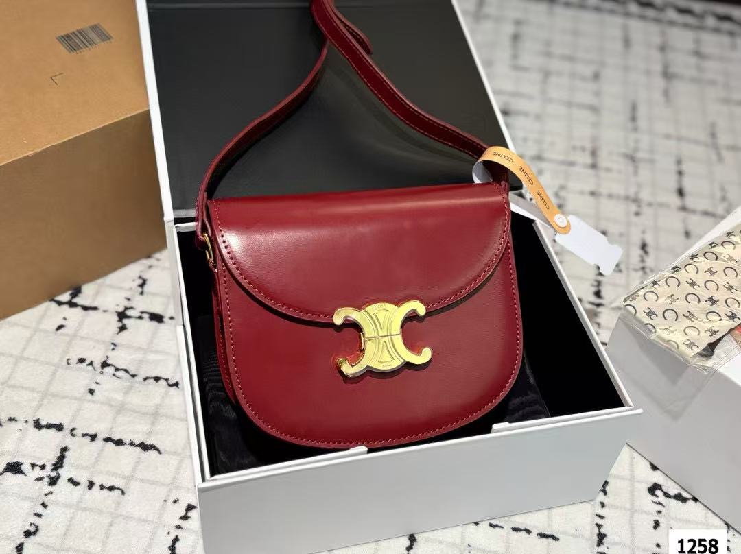 CEL1NE 凱旋門レザーショルダーバッグ【50%割引+送料無料】