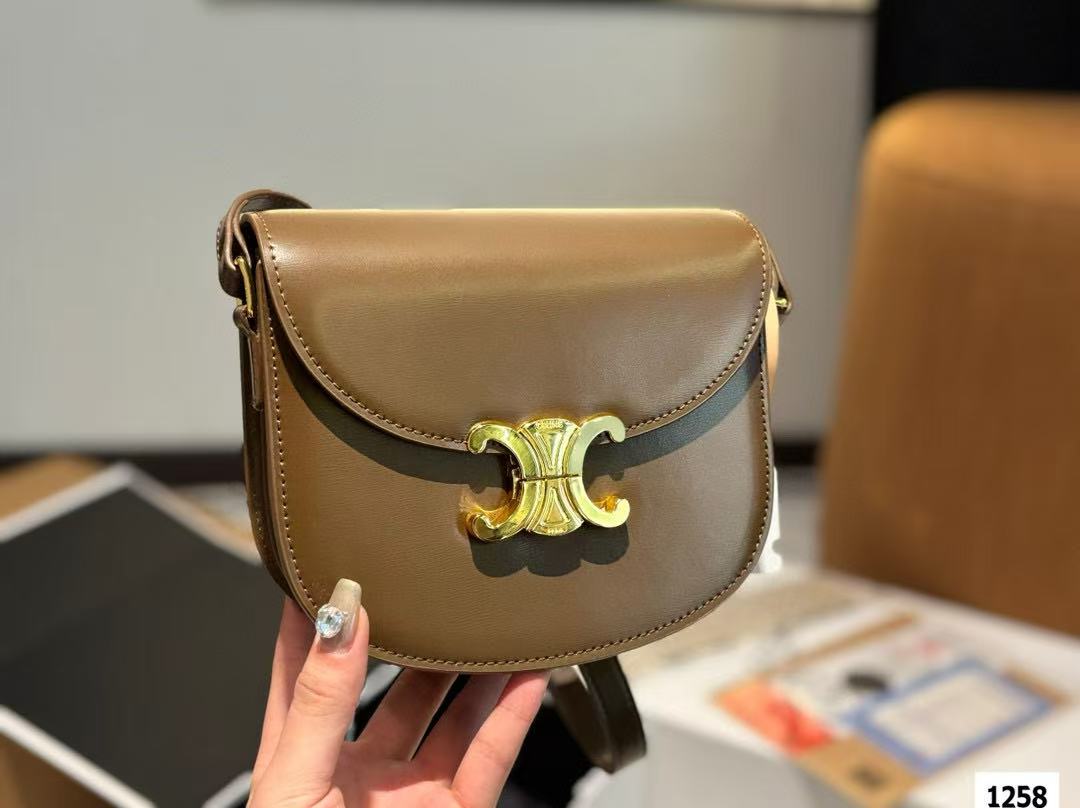 CEL1NE 凱旋門レザーショルダーバッグ【50%割引+送料無料】