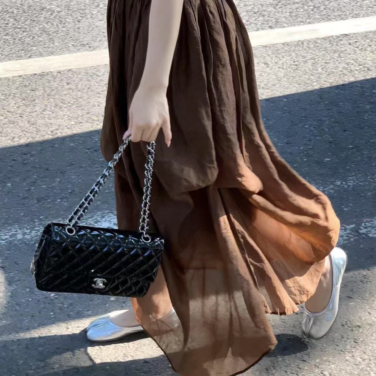 CHANE1 CF パテントレザー チェーンバッグ【50％割引+送料無料】