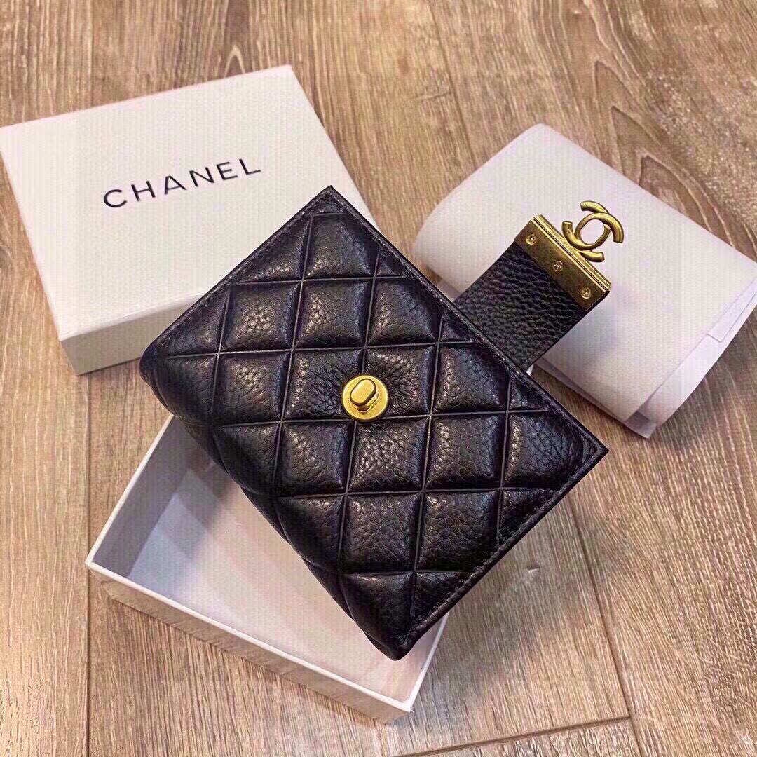 CHANE1 レザーショートウォレット【50%割引+送料無料】