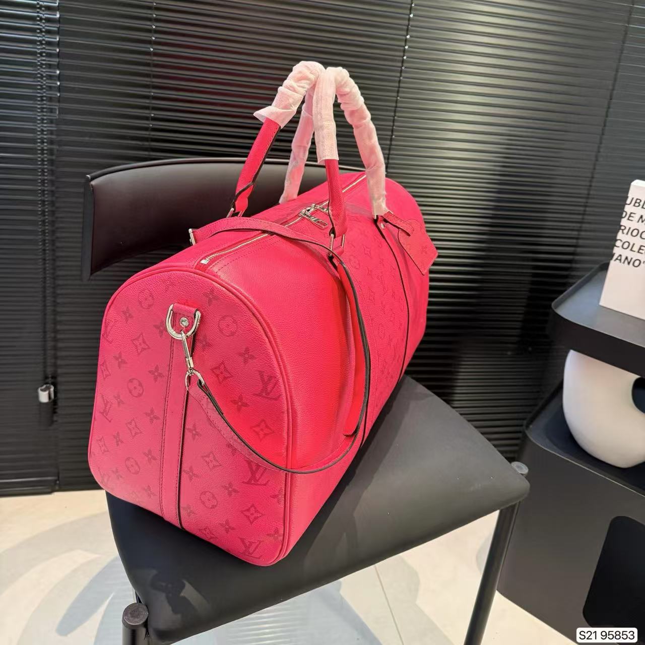 LV ユニセックス トラベルバッグ【50%割引+送料無料】