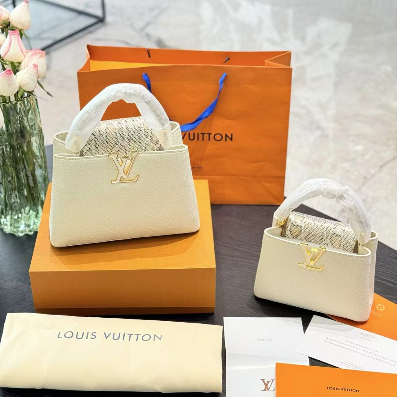 LV Capucinesシリーズハンドバッグ【50％割引+送料無料】