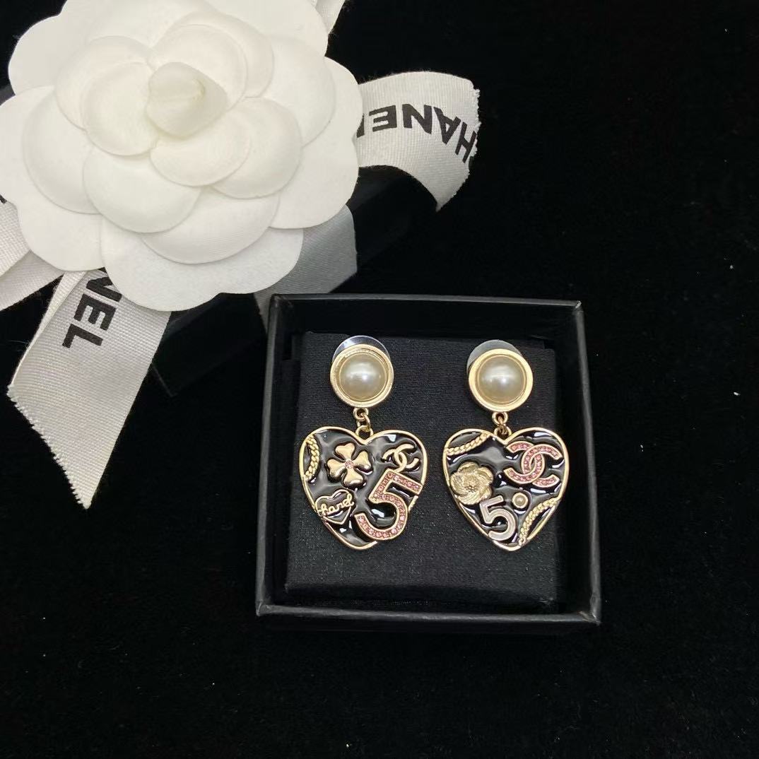CHANE1 ハートパールピアス【50％割引+送料無料】