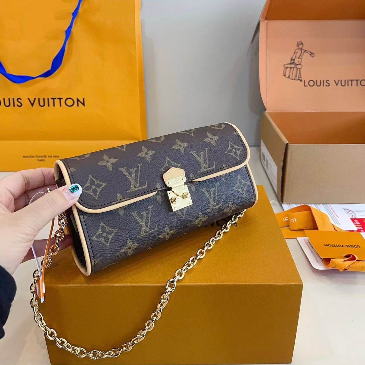 LV camilleチェーンバッグ【50％割引+送料無料】