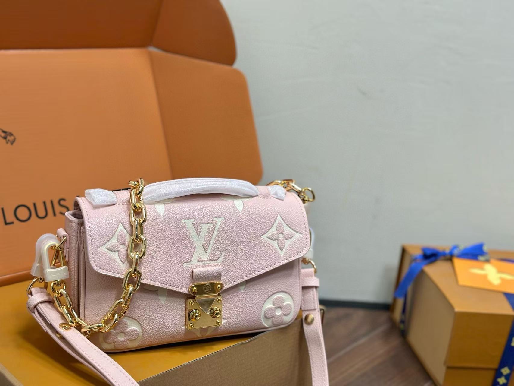 LV チェーンショルダー クロスボディバッグ【50％割引+送料無料】