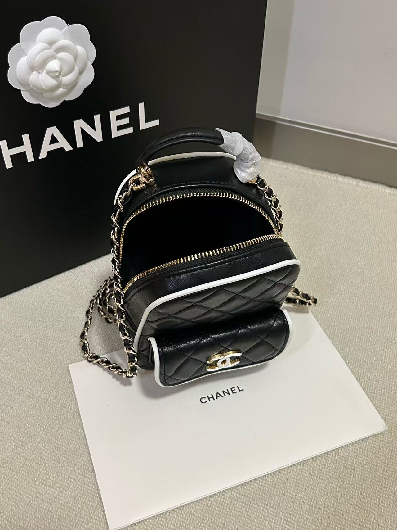 CHANE1 チェーンバックパック【50％割引+送料無料】