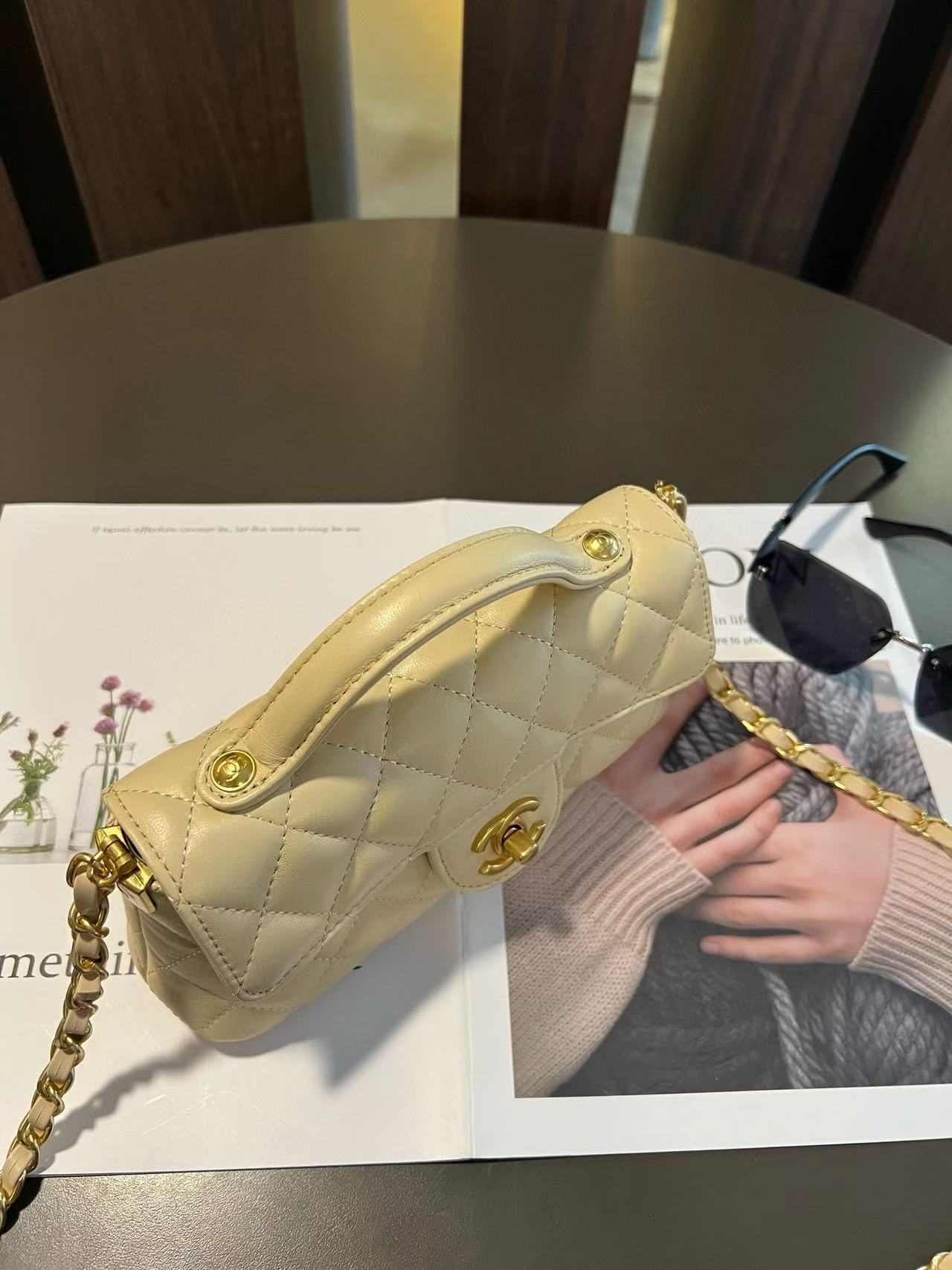 CHANE1 Kelly3Dロゴチェーンバッグ【 50％割引+送料無料】