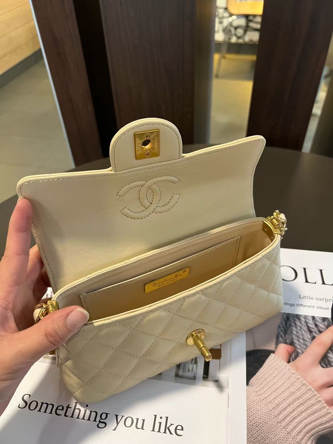 CHANE1 Kelly3Dロゴチェーンバッグ【 50％割引+送料無料】