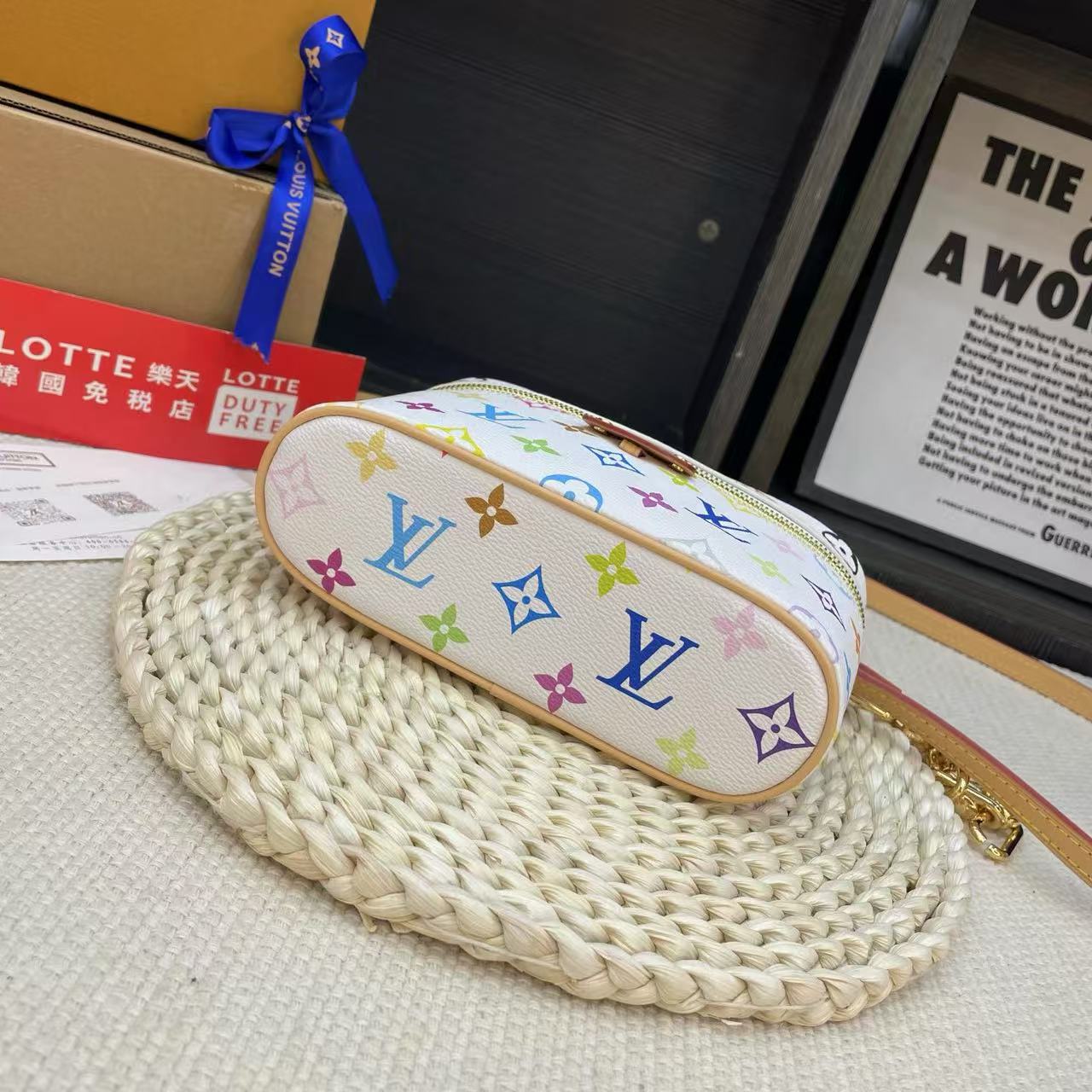 LV カラフルチェーンバッグ【 50％割引+送料無料】
