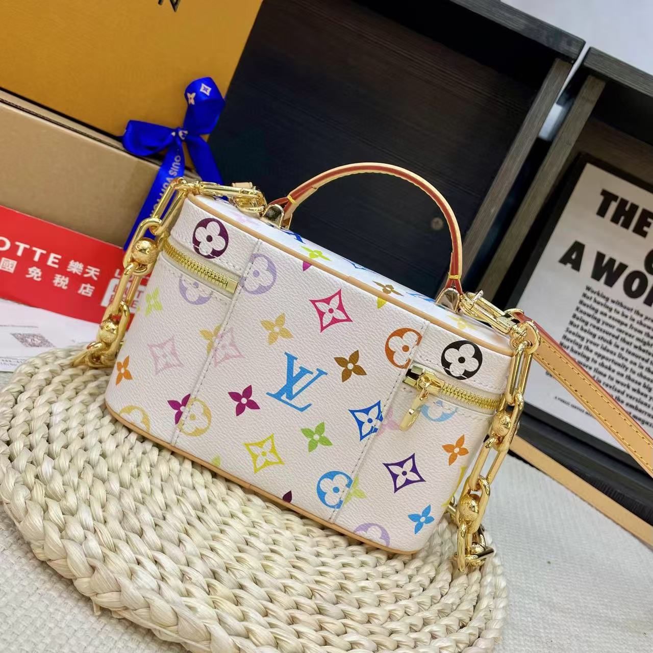 LV カラフルチェーンバッグ【 50％割引+送料無料】