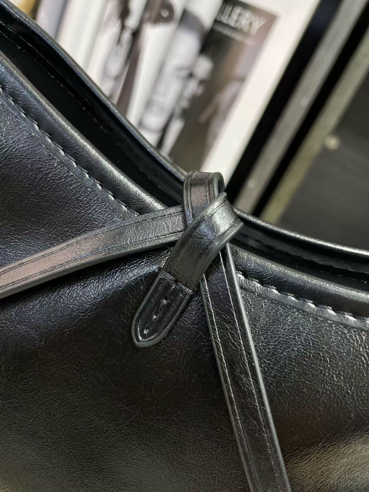 LV CarryAll BBチェーントートバッグ【 50％割引+送料無料】
