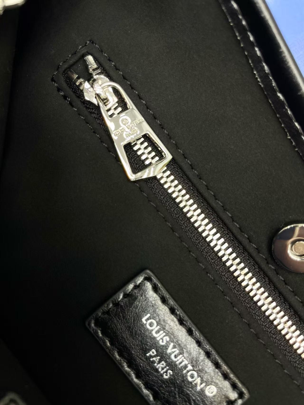 LV CarryAll BBチェーントートバッグ【 50％割引+送料無料】