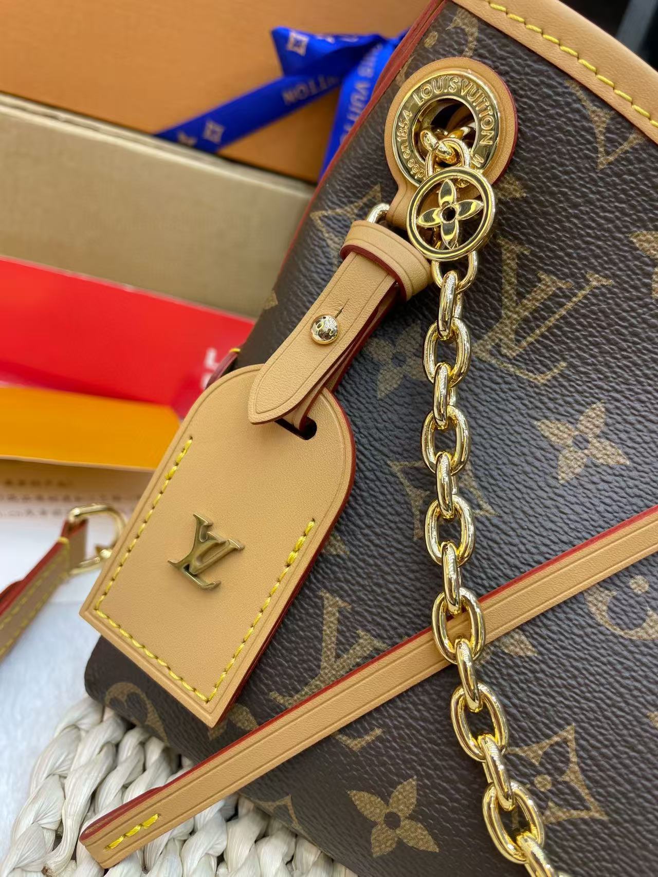 LV CarryAll BBチェーン老眼バッグ【 50％割引+送料無料】