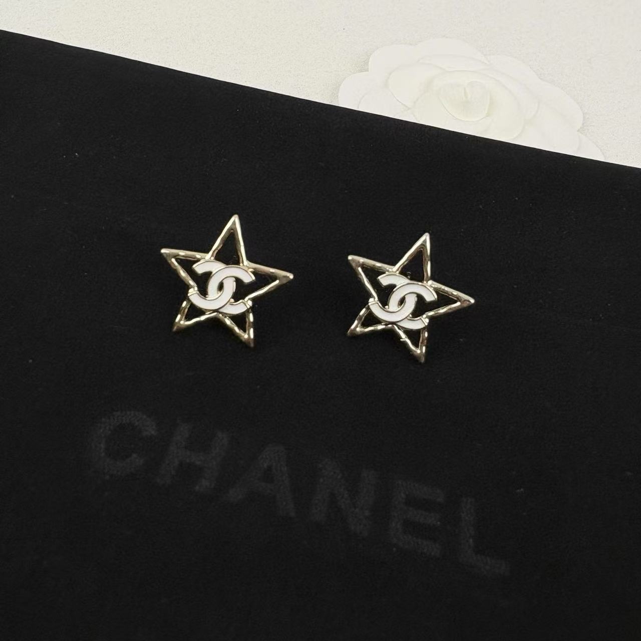 CHANE1 五芒星ダブルCイヤリング【 50％割引+送料無料】