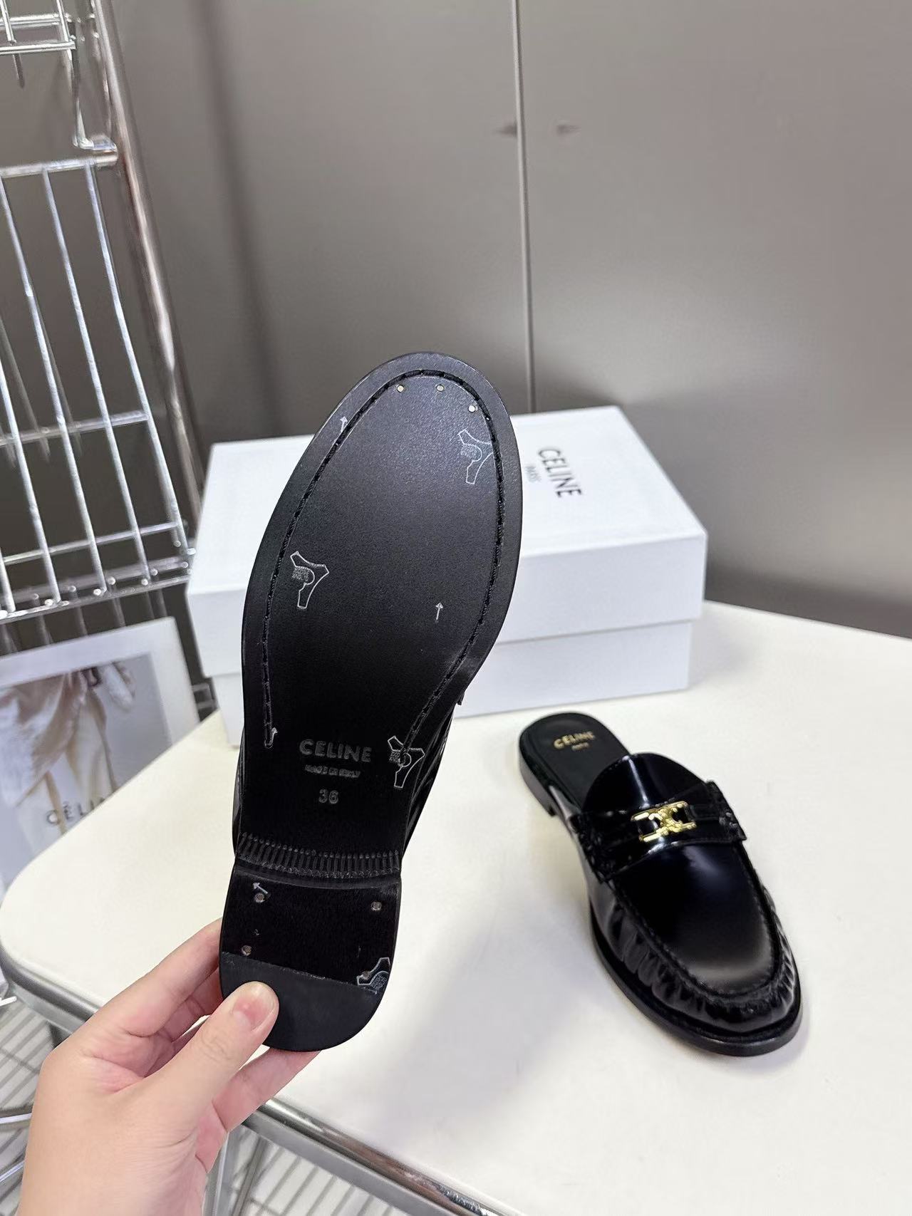 CEL1NE 高品質シープスキンローファー【50％割引+送料無料】