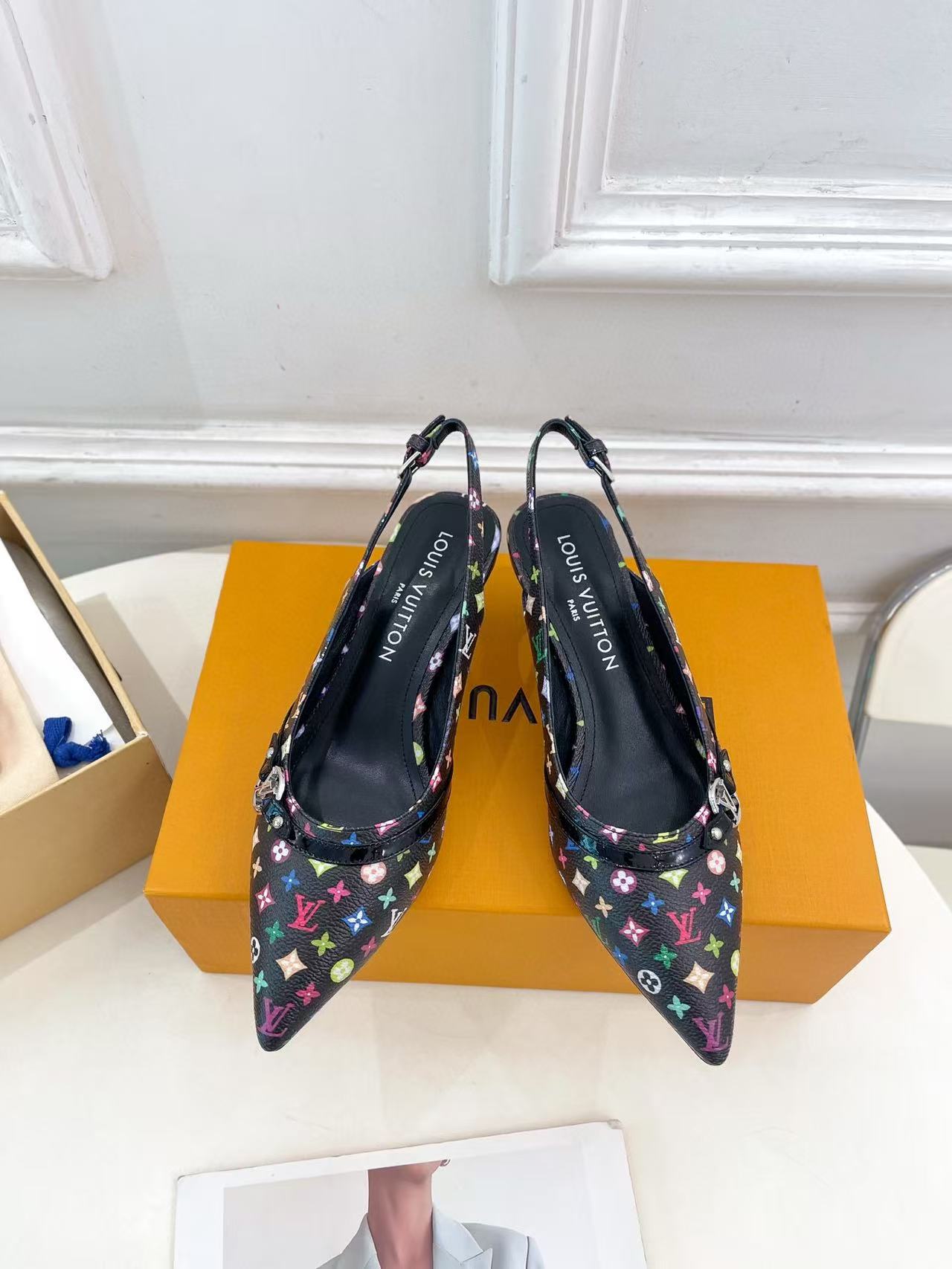 LV 高品質プリント ポインテッドサンダル【50％割引+送料無料】