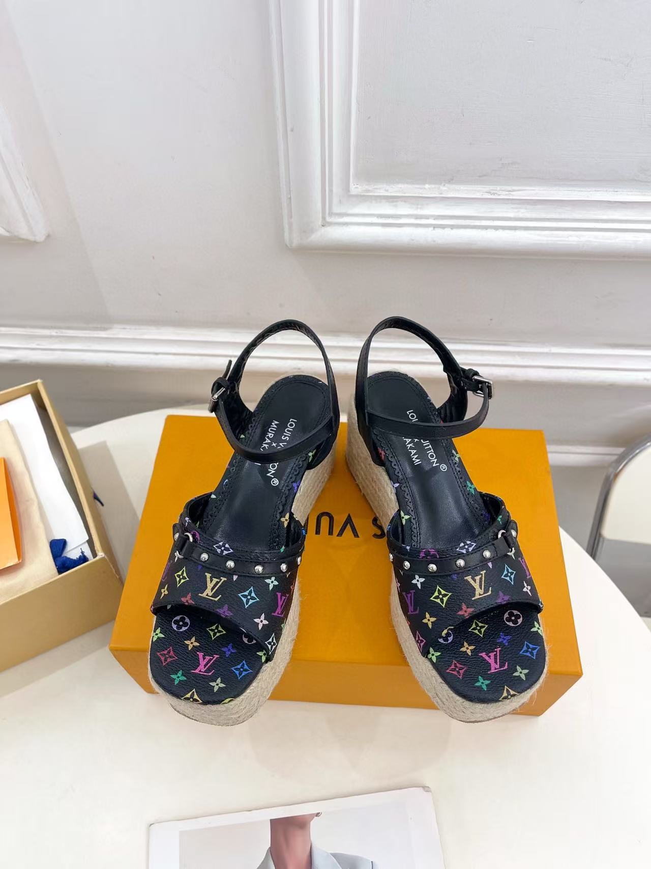 LV 高品質厚底編み込みサンダル【50％割引+送料無料】
