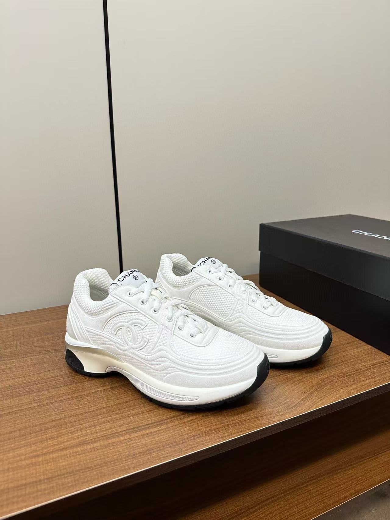 CHANE1 高品質ダブルCシンプルスポーツシューズ【50％割引+送料無料】