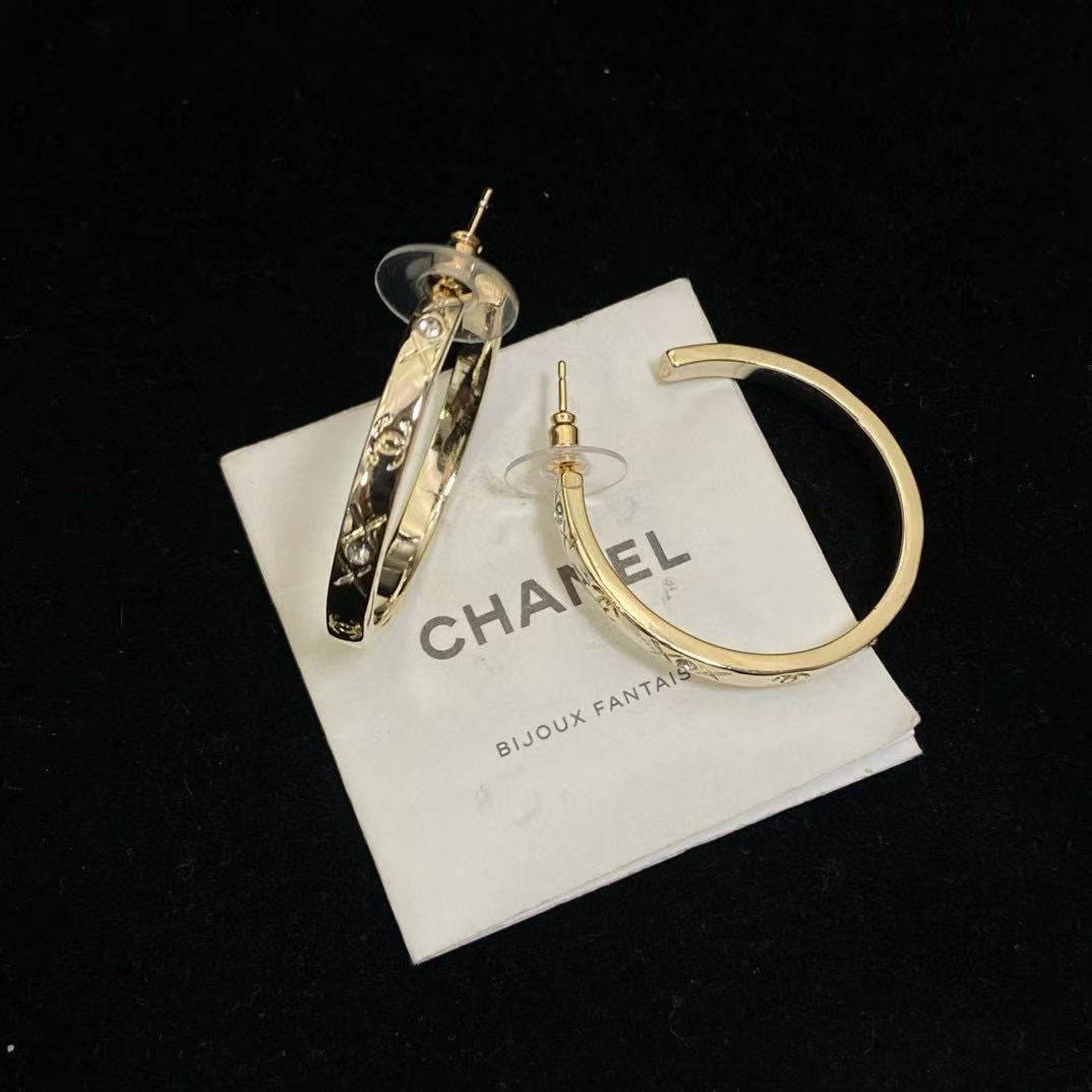 CHANE1 ダブルCイヤリング【 50%割引+送料無料】