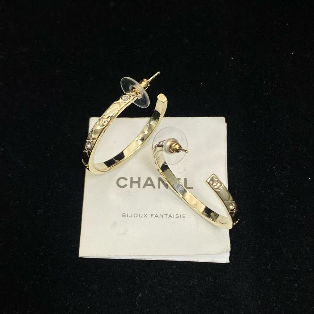 CHANE1 ダブルCイヤリング【 50%割引+送料無料】