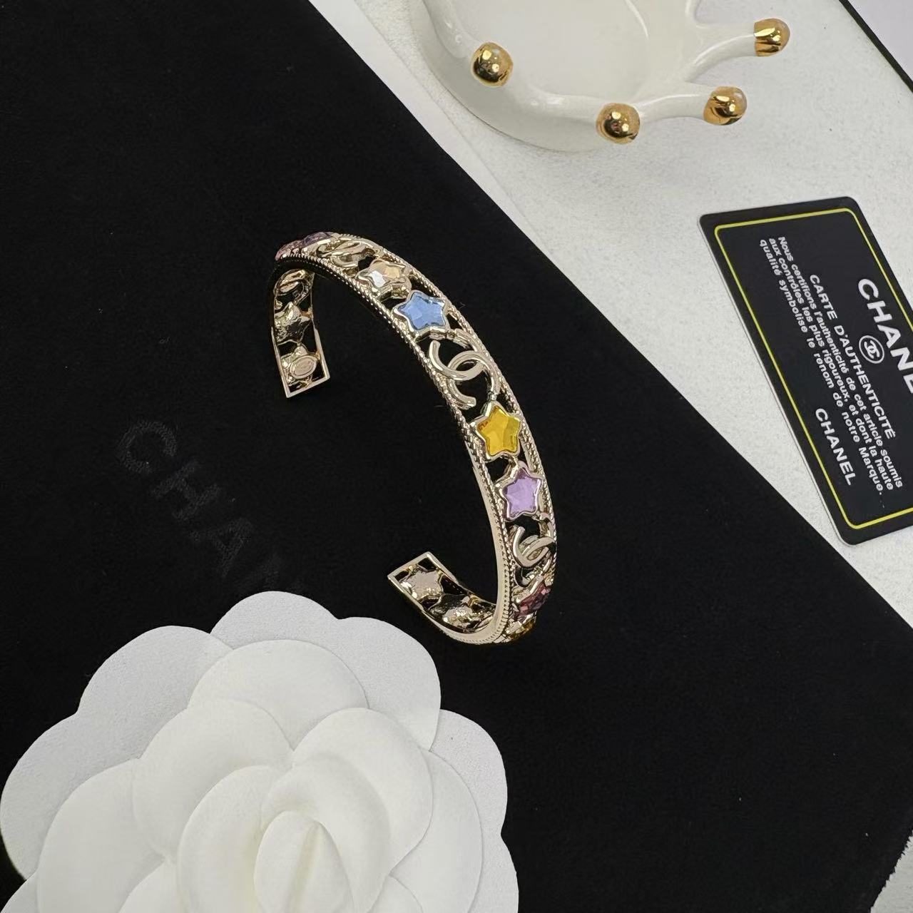 CHANE1 五芒星カラーダイヤモンド中空オープンブレスレット【 50％割引+送料無料】