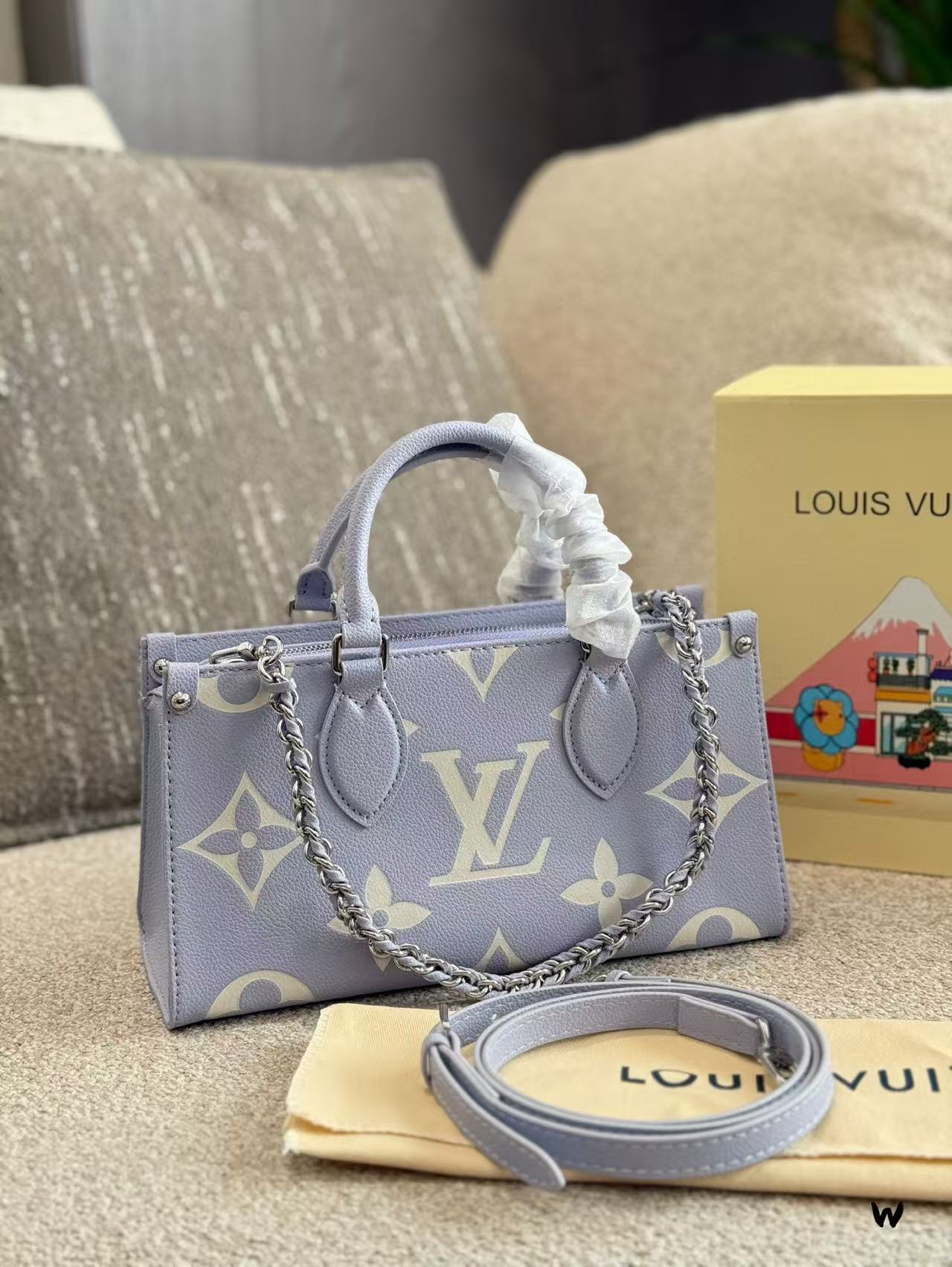 LV パープルチェーンハンドバッグ【 50%割引+送料無料】