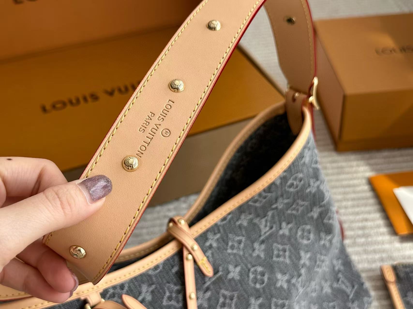 LV carryall脇下バッグ【50％割引+送料無料】