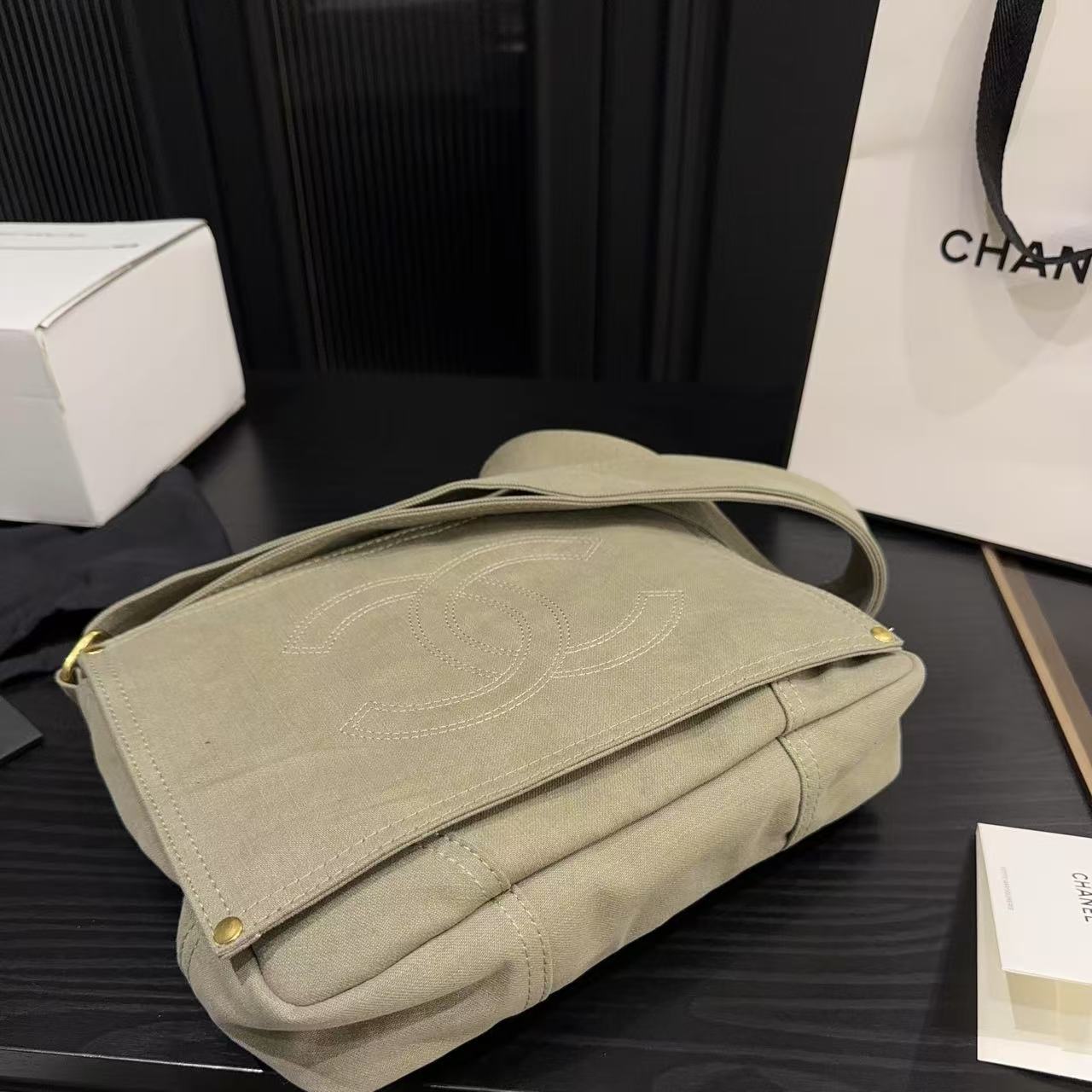 CHANE1 デニムショルダーバッグ【 50％割引+送料無料】