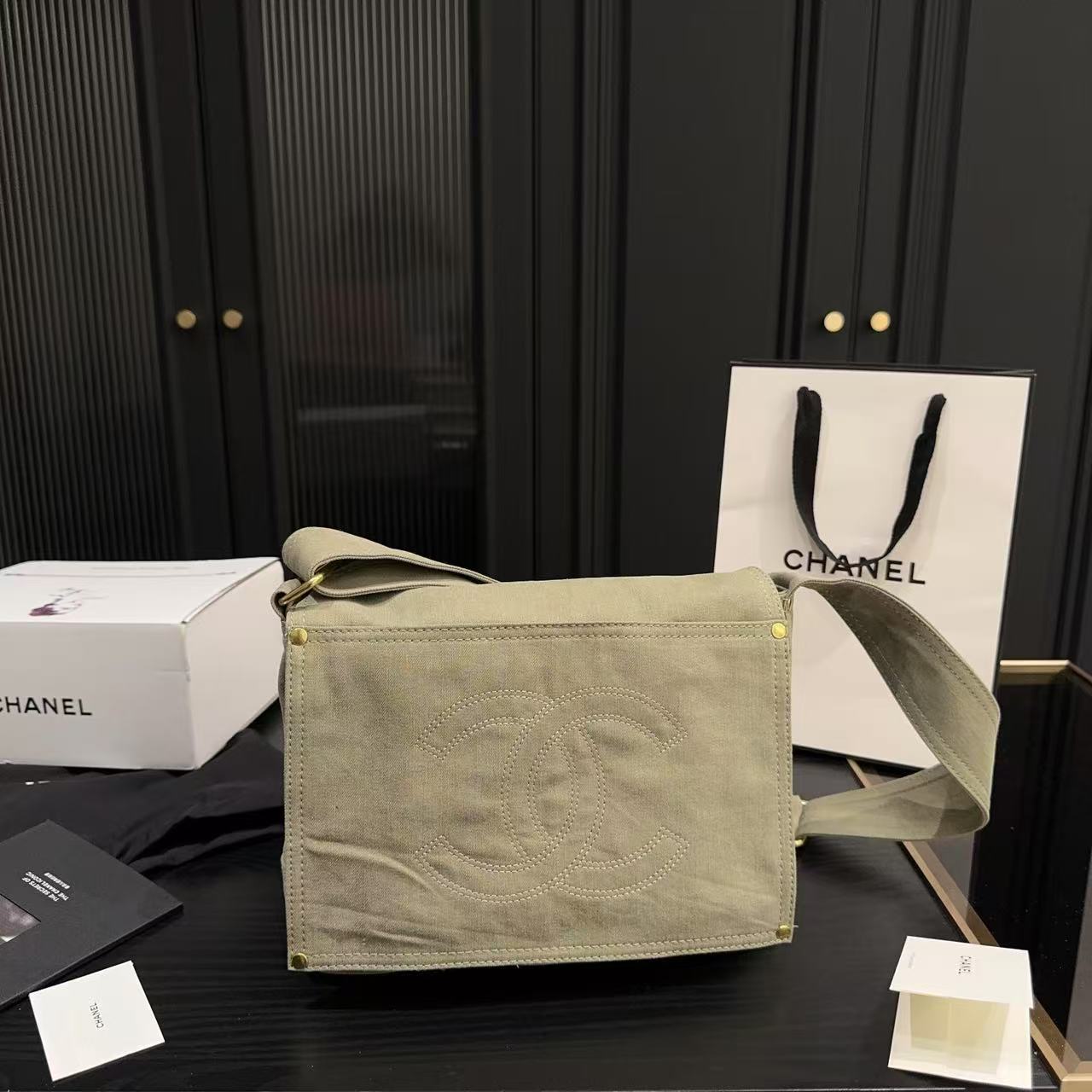 CHANE1 デニムショルダーバッグ【 50％割引+送料無料】