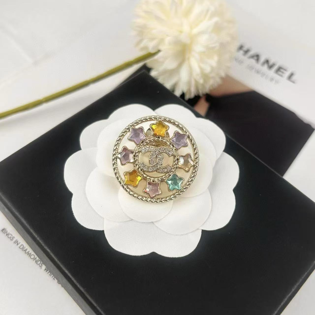 CHANE1 五芒星 ラウンド ダイヤモンド ブローチ【 50％割引+送料無料】