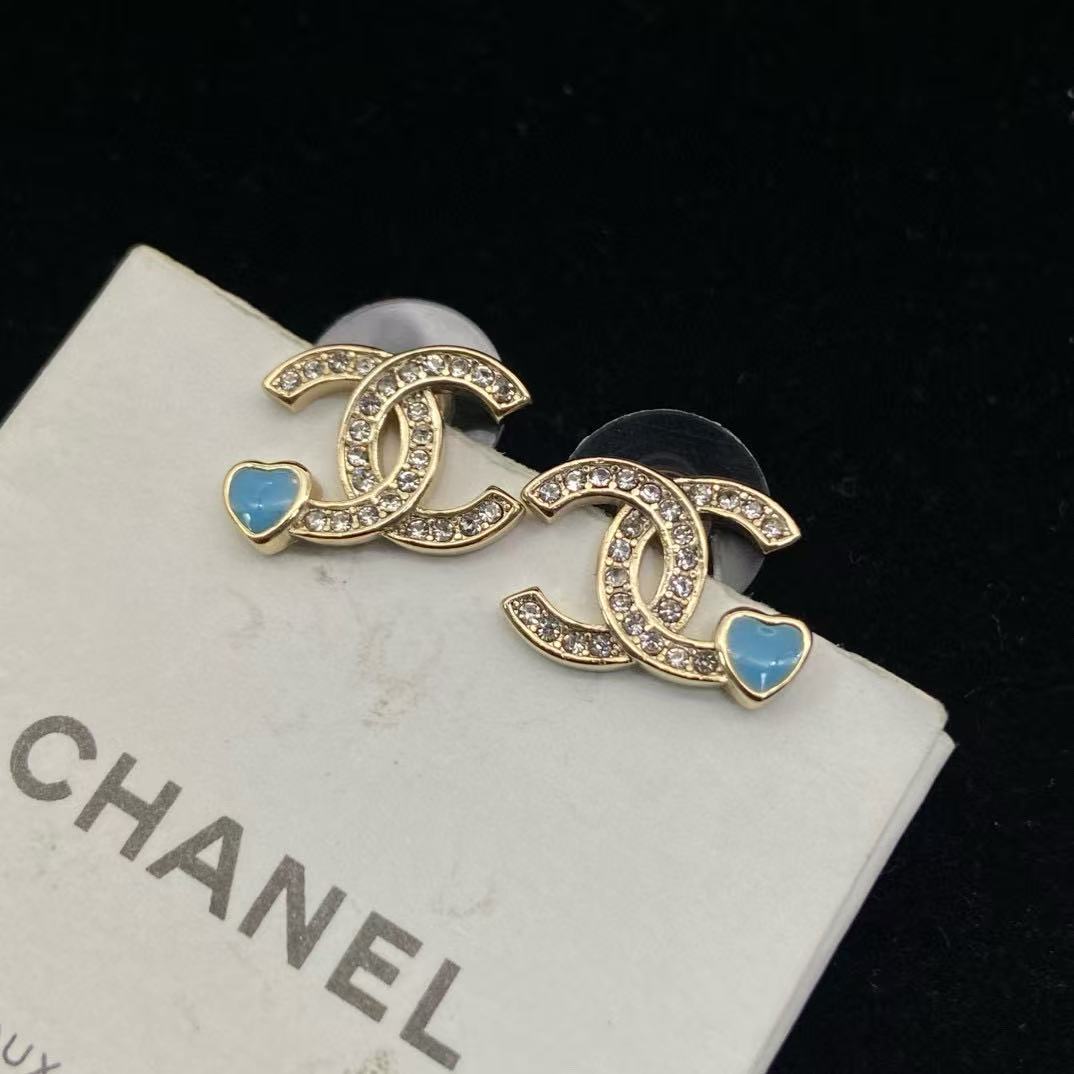 CHANE1 ブルーハート ダブルC スタッドピアス【 50％割引+送料無料】