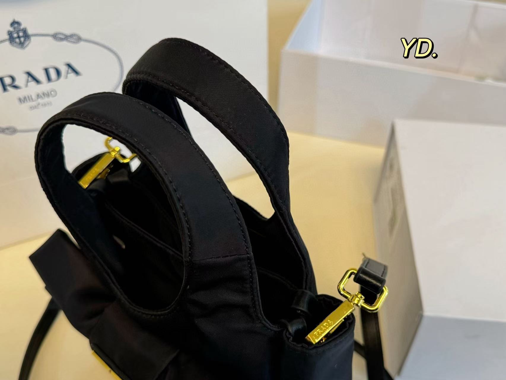 PR4DA ボウハンドバッグ【50％割引+送料無料】