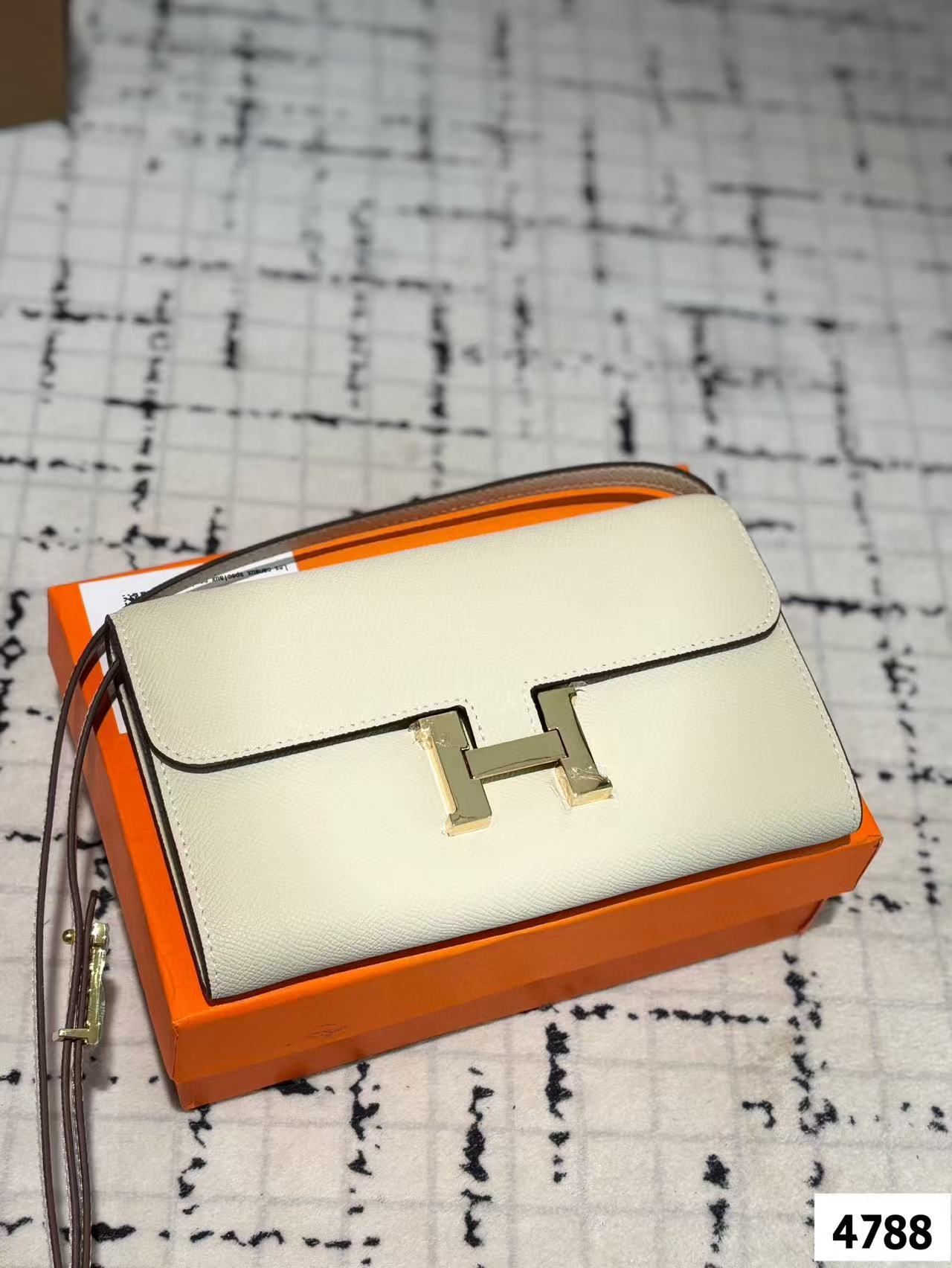 HERME5 Hバックルクロスボディバッグ【50％割引+送料無料】