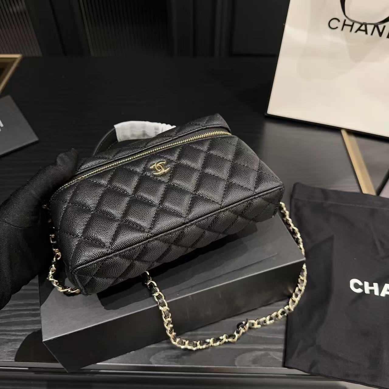 CHANE1 牛革キャビアチェーンバッグ【50％割引+送料無料】