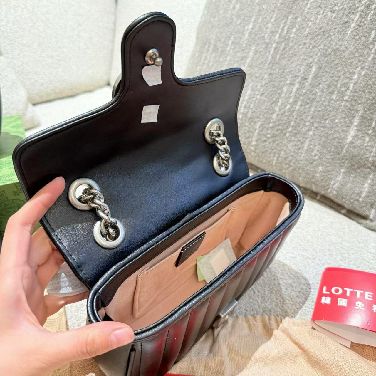 GUCC1 レザーチェーン アンダーアームバッグ【50％割引+送料無料】