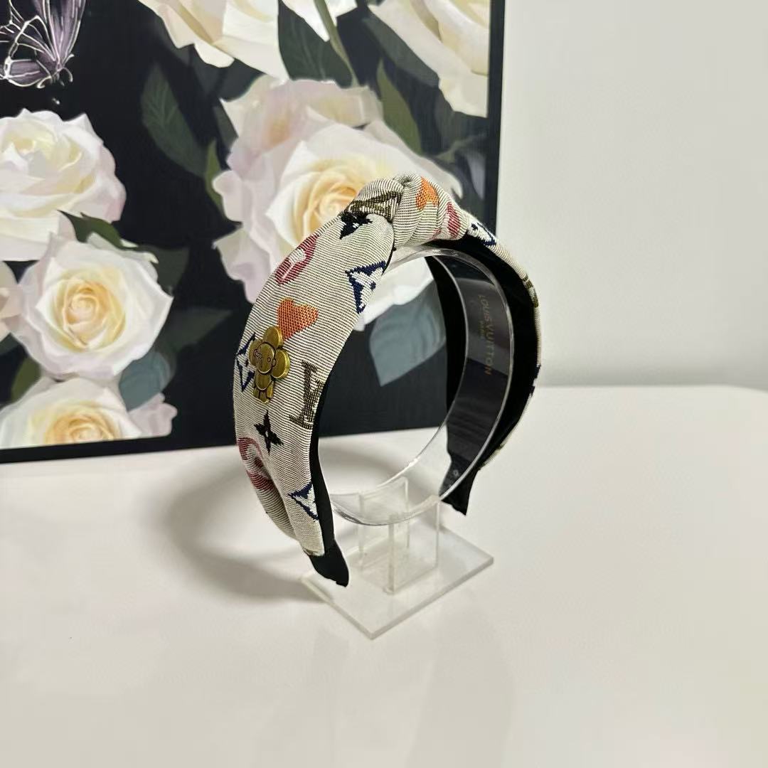LV 四つ葉のクローバー ヘッドバンド【 50％割引+送料無料】