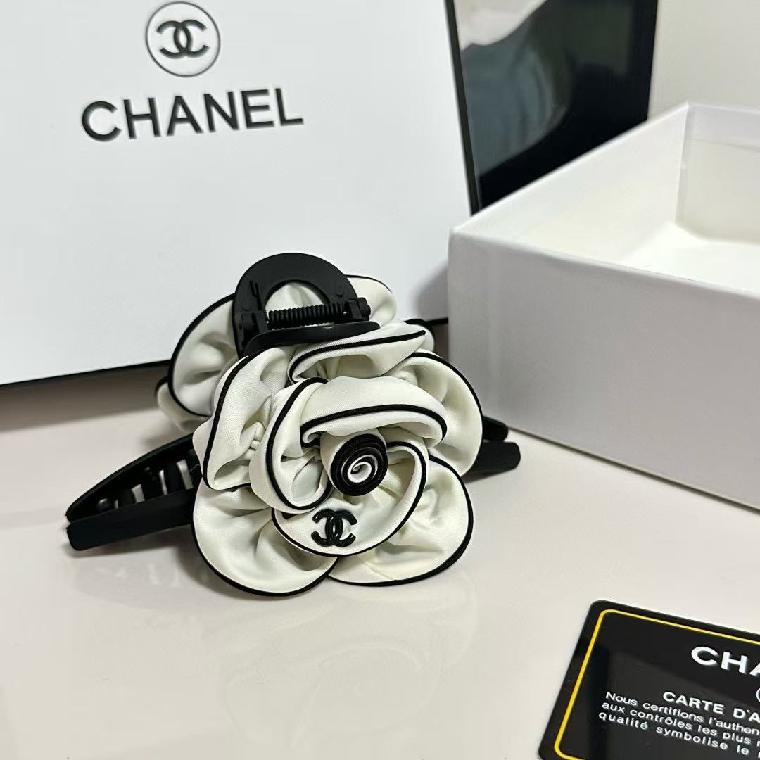 CHANE1 カメリア ヘアピン【 50％割引+送料無料】