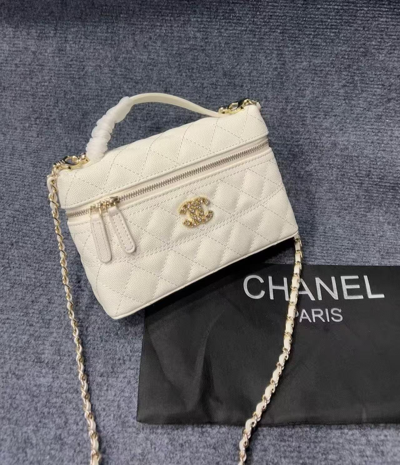 CHANE1 ダイヤモンドバックルチェーンバッグ【 50％割引+送料無料】