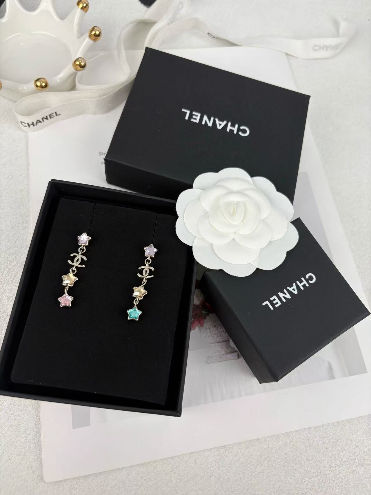 CHANE1 五芒星カラーダイヤモンドピアス【 50％割引+送料無料】