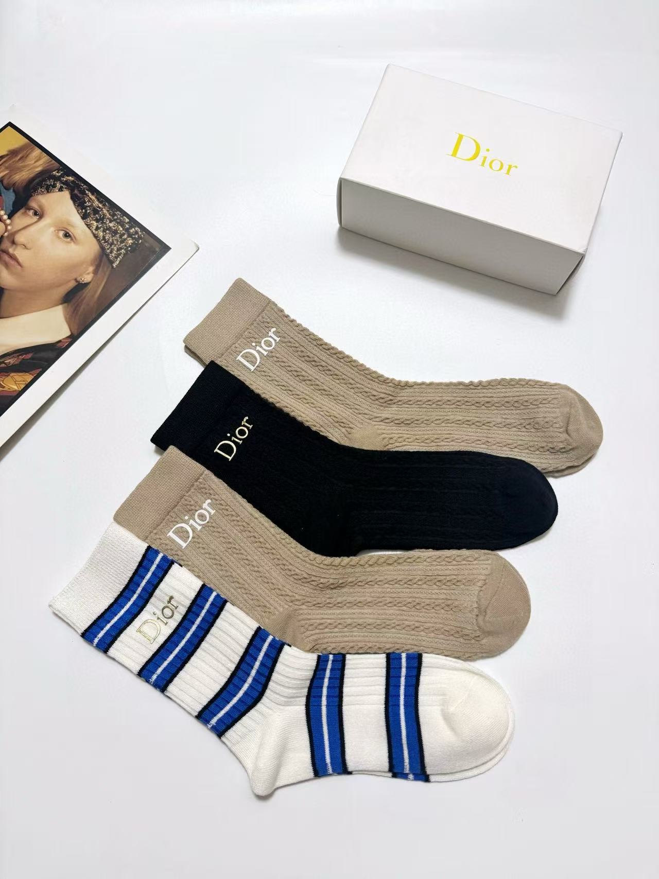 DI0Rクラシックロゴソックス4足組【 50％割引+送料無料】