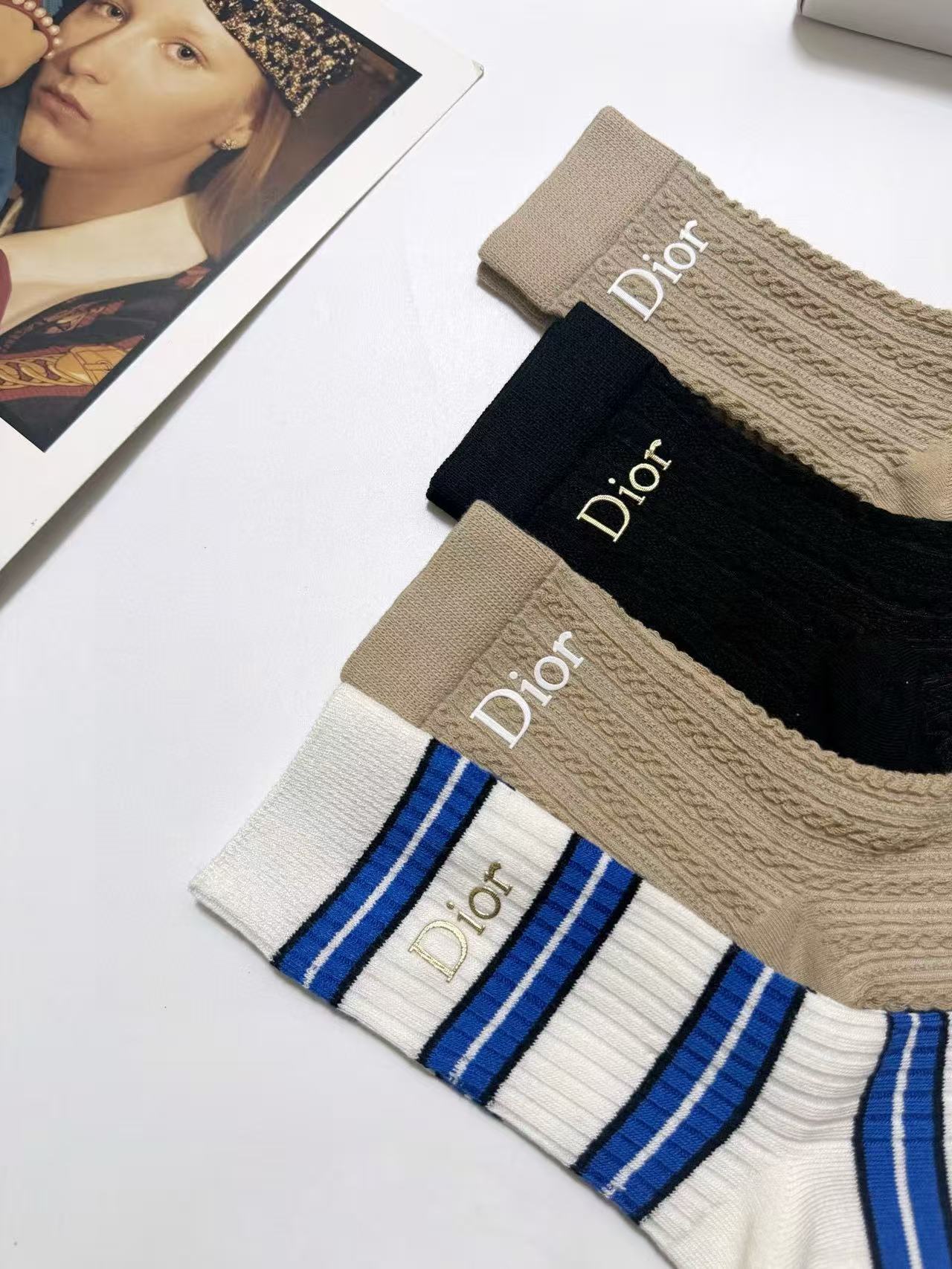 DI0Rクラシックロゴソックス4足組【 50％割引+送料無料】