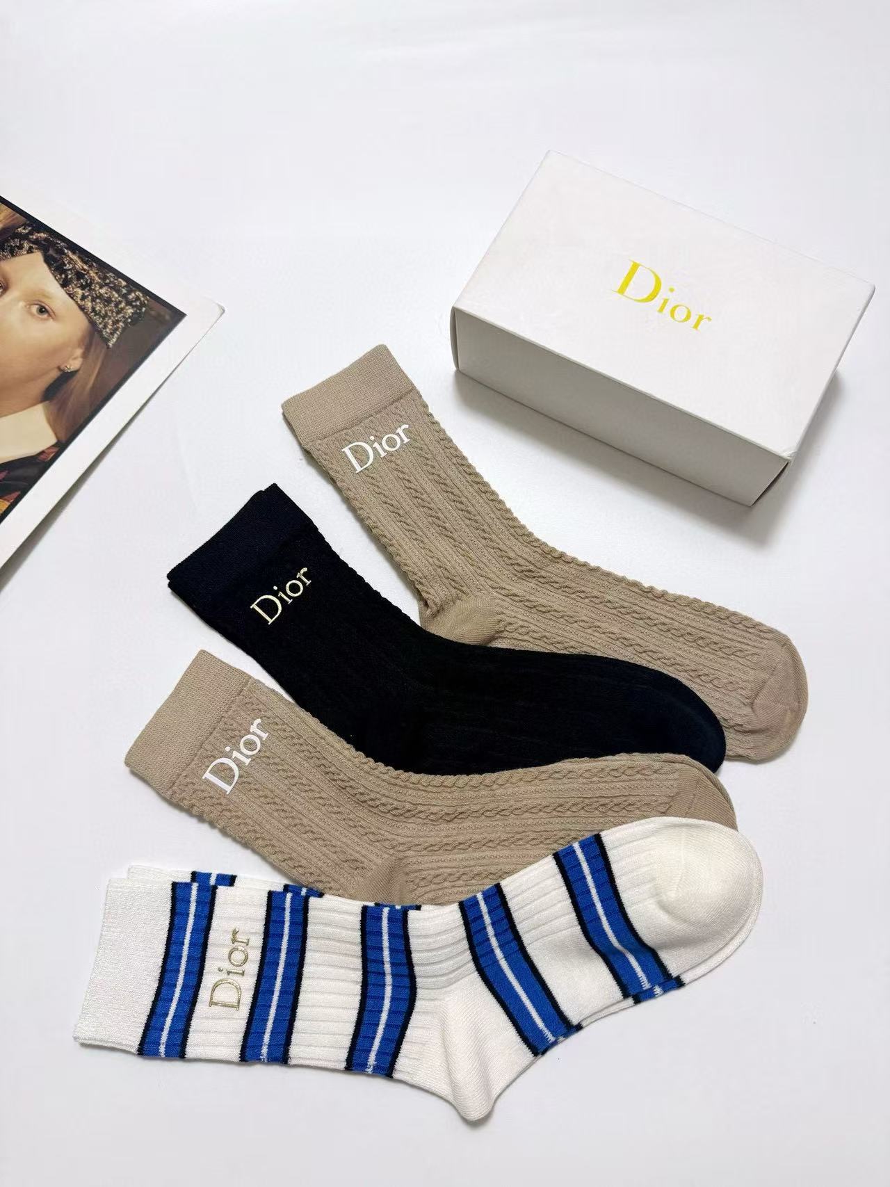 DI0Rクラシックロゴソックス4足組【 50％割引+送料無料】