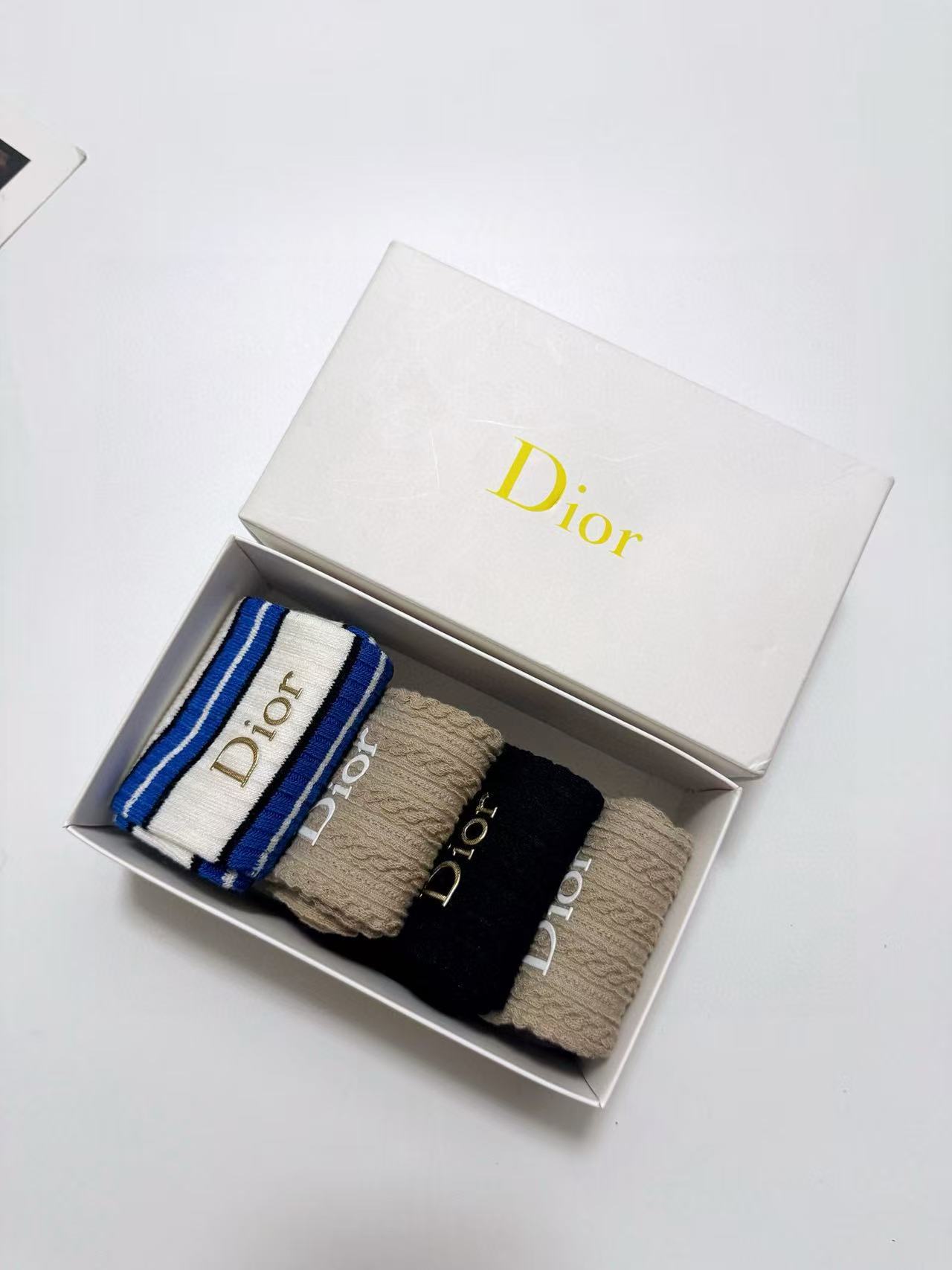 DI0Rクラシックロゴソックス4足組【 50％割引+送料無料】