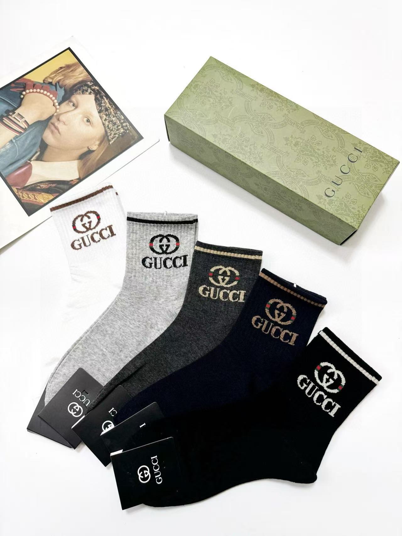 GUCC1クラシックロゴ ダブルCソックス 5足組【 50％割引+送料無料】